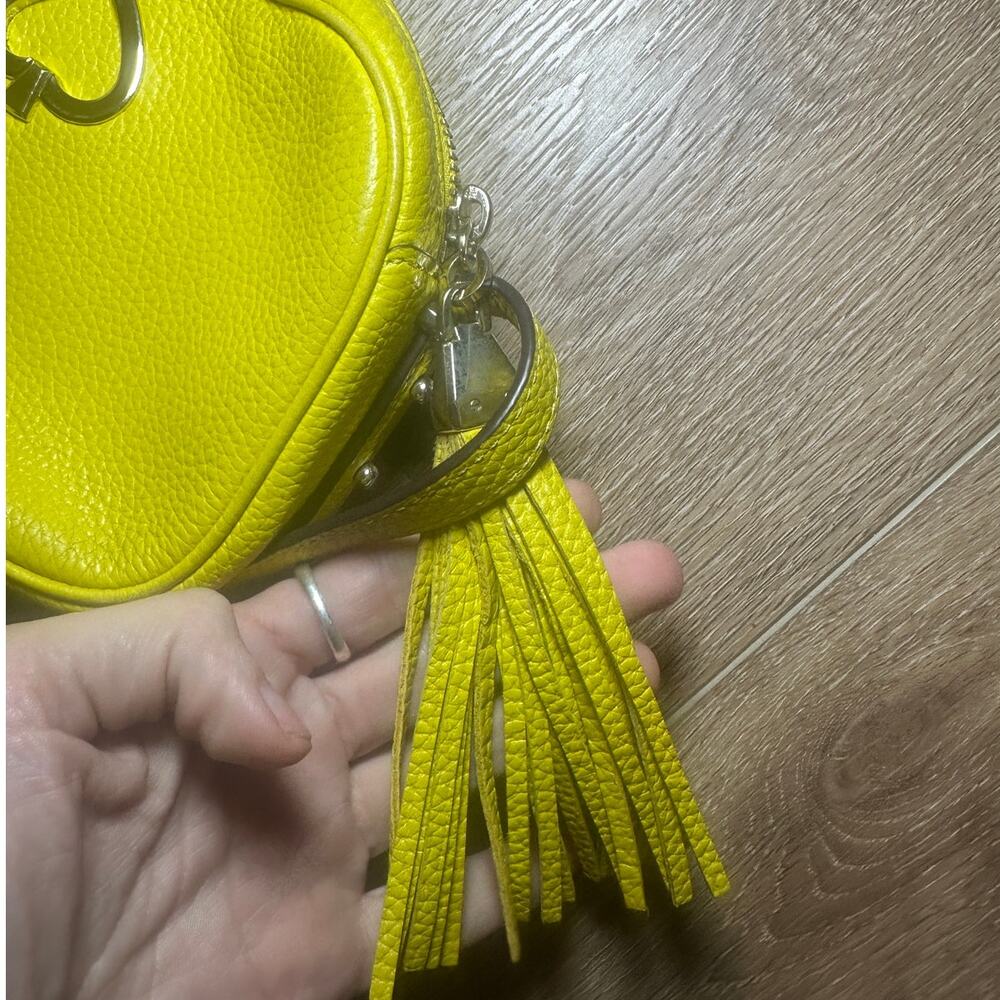 Kate Spade Kourtney Yellow Leather Camera Crossbody Bag Tassel - Picture 4 of 11
